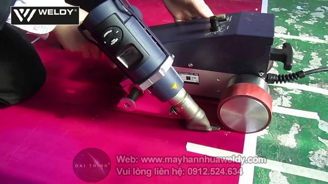 Máy hàn bạt quảng cáo Hiflex hàn vải bạt biểu ngữ Weldy ETL Thụy Sỹ